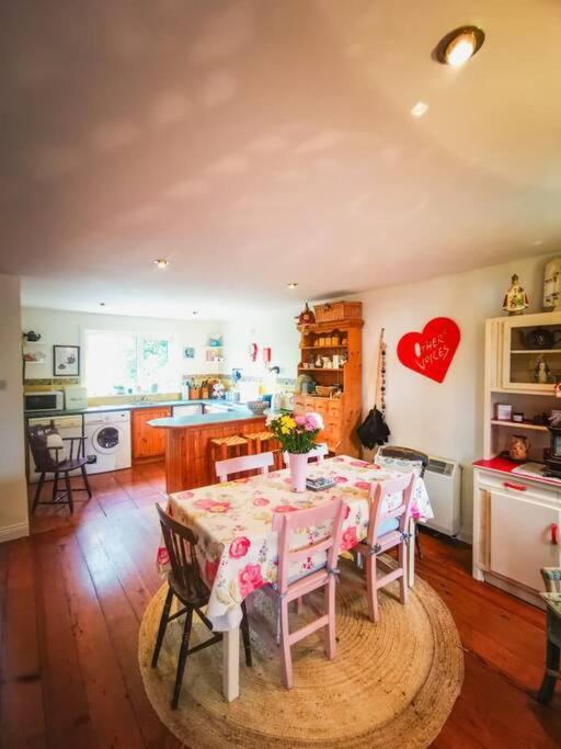 Orchard Cottage Дингл Экстерьер фото